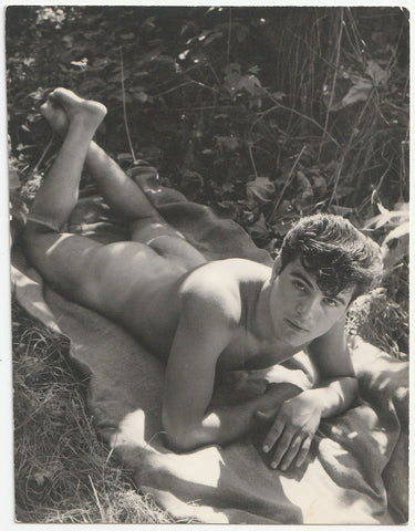 Male Nude Lying on Belly vintage gay photo c. 1960s