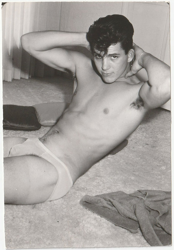 Cute Guy Working Abs vintage gay snapshot