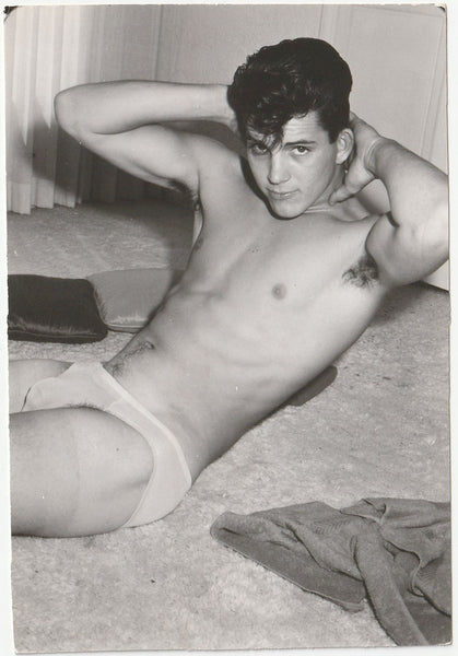 Cute Guy Working Abs vintage gay snapshot