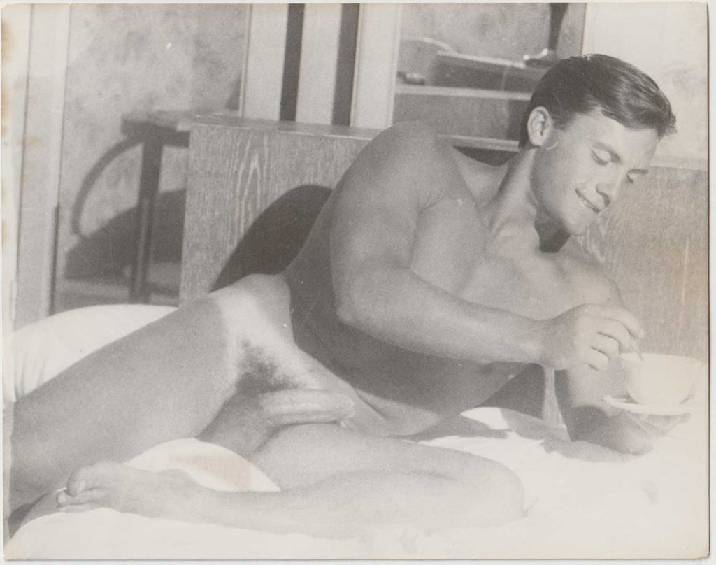 Handsome model Manu Leonardis vintage gay photo
