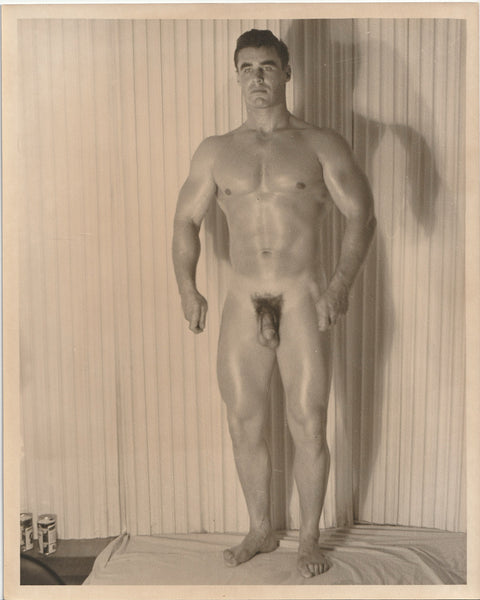 Vintage physique photoMuscular Male Nude in Studio