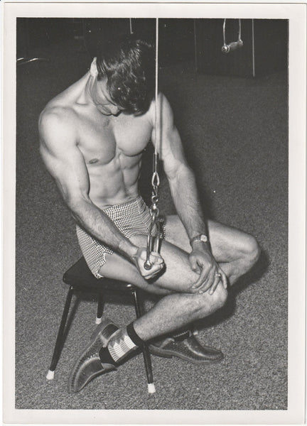 Swan Photo: Anonymous BodyBuilder Working Out vintage gay physique photo