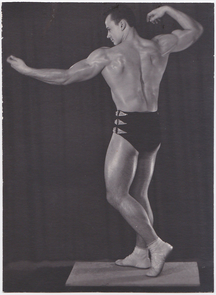 Bodybuilder with Fancy Trunks vintage gay photo