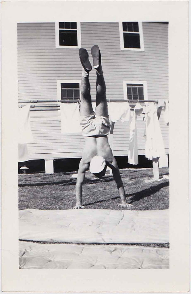 Hairy-legged acrobat doing a handstand vintage snapshot 1946 gay interest