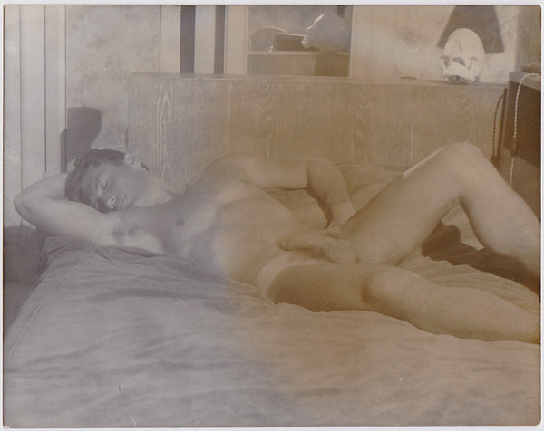 Manu Leonardis Sleeping vintage male nude physique photo