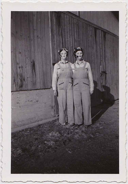 Strange vintage snapshot of two women 