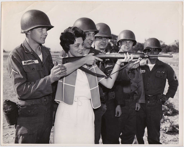 Vintage photo 5 National Guardsmen train a woman to shoot a rifle